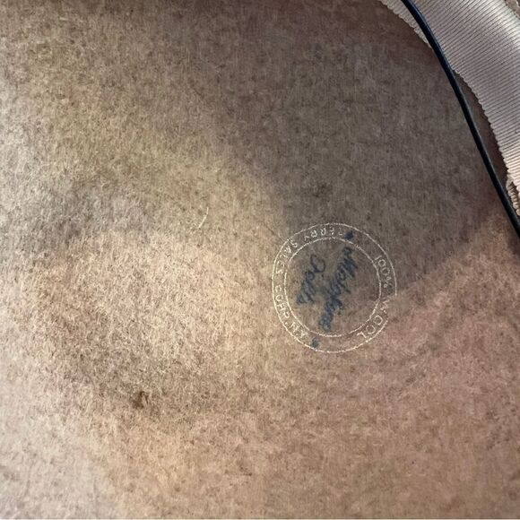 Vintage Ladies Wool Hat - Picture 4 of 4